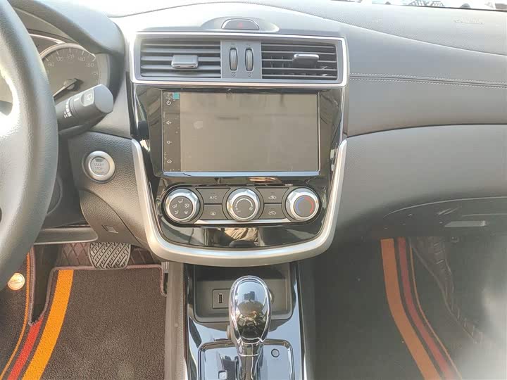 Nissan Tiida 2024 2024款 1.6L CVT智行版