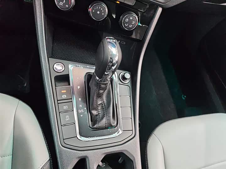 Volkswagen Bora 2025 2025款 改款 200TSI DSG悦行导航版