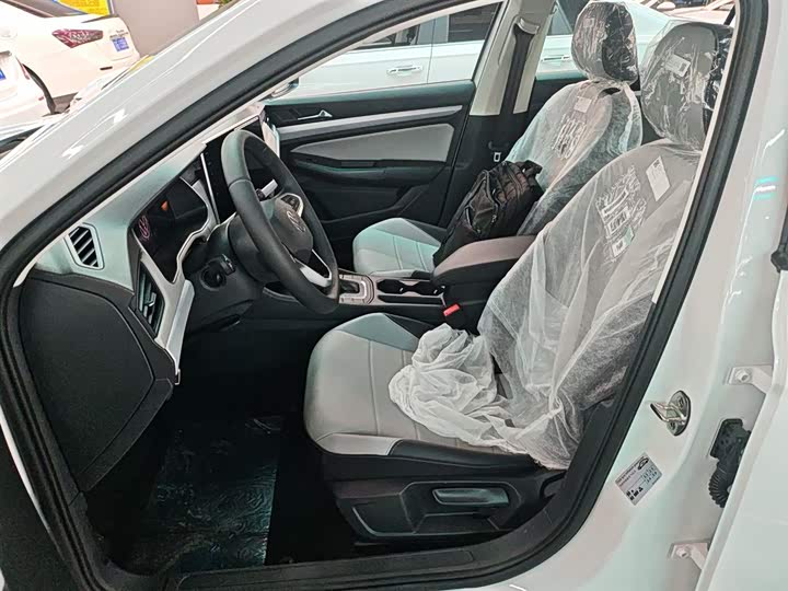 Volkswagen Bora 2025 2025款 改款 200TSI DSG悦行导航版