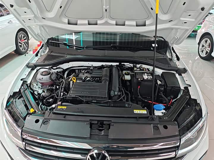 Volkswagen Bora 2025 2025款 改款 200TSI DSG悦行导航版