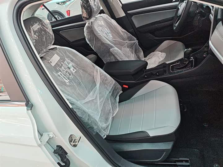 Volkswagen Bora 2025 2025款 改款 200TSI DSG悦行导航版