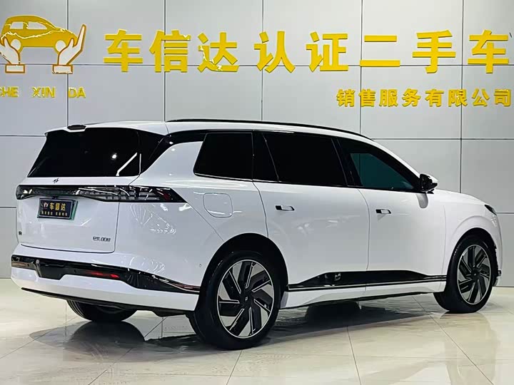 Dongfeng Yipai eπ 008 2025 2025款 210Ultra如奕版 5座