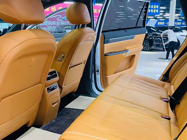 Dongfeng Yipai eπ 008 2025 2025款 210Ultra如奕版 5座