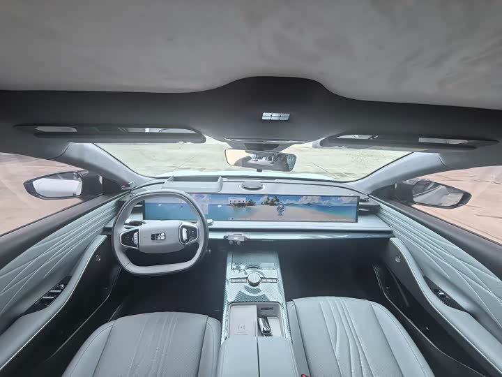 Geely Galaxy E8 2024 2024款 665km 后驱星舰 远航版