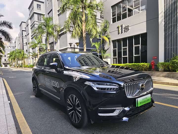 Volvo XC90 Hybrid 2024 2024款 T8 智尊豪华版 7座