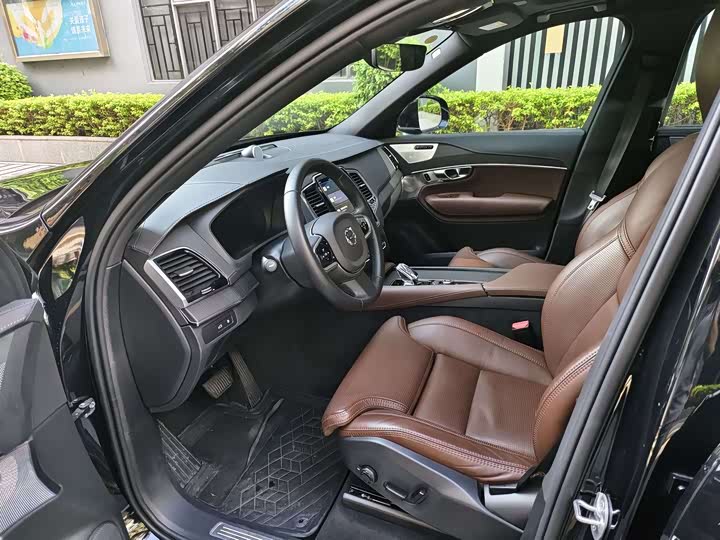 Volvo XC90 Hybrid 2024 2024款 T8 智尊豪华版 7座