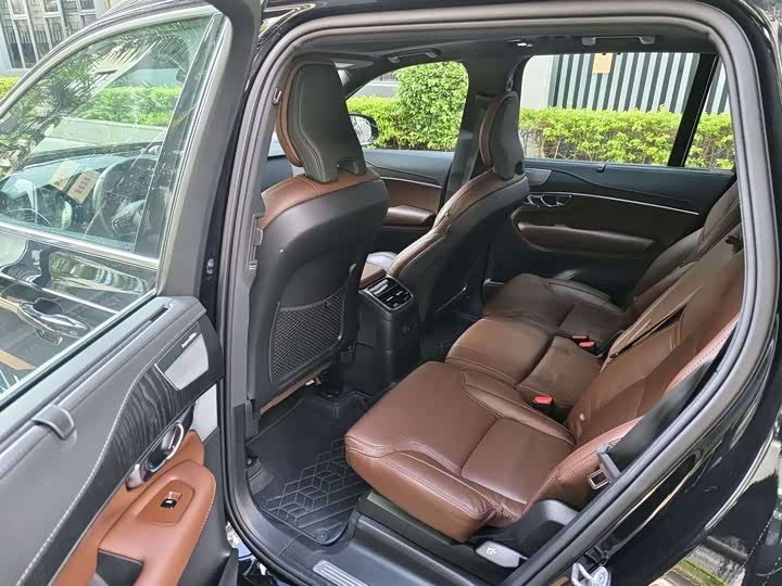 Volvo XC90 Hybrid 2024 2024款 T8 智尊豪华版 7座