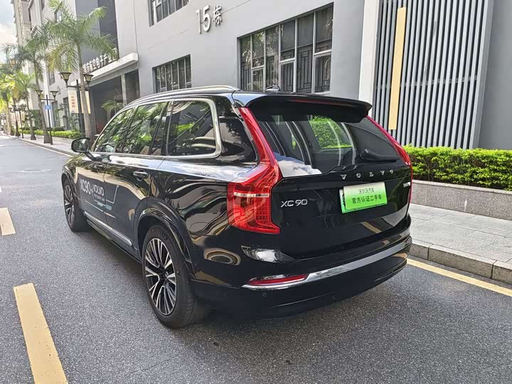 Volvo XC90 Hybrid 2024 2024款 T8 智尊豪华版 7座