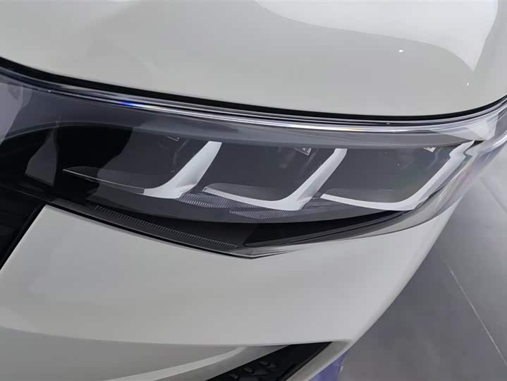 GAC Trumpchi M6 2023 2023款 PRO 270T DCT豪华版