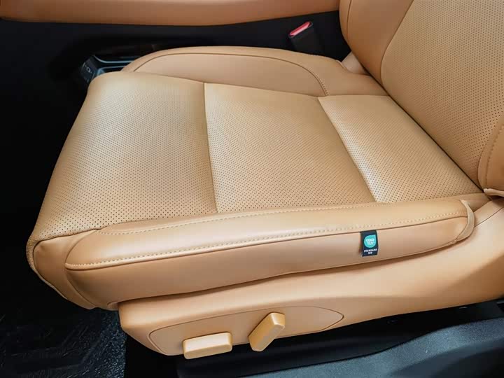 Leapmotor C16 2024 2024款 增程 200尊享版