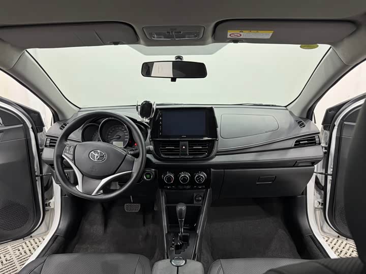 Toyota Vios 2022 2022款 1.5L 20周年纪念版