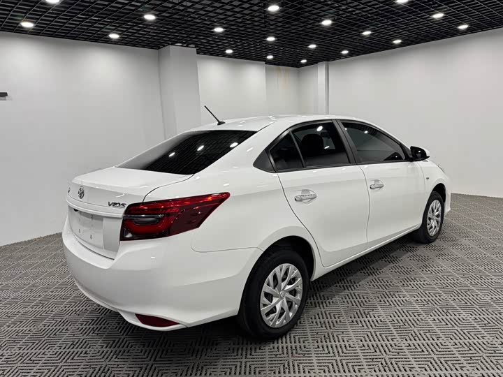 Toyota Vios 2022 2022款 1.5L 20周年纪念版
