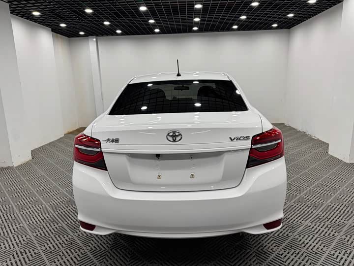 Toyota Vios 2022 2022款 1.5L 20周年纪念版