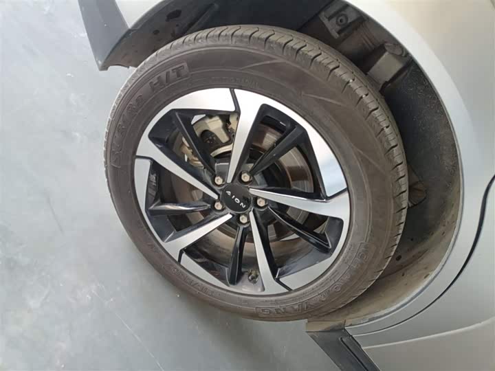 GAC Aion Y 2025 2025款 Plus 510 乐享版 58.4kWh