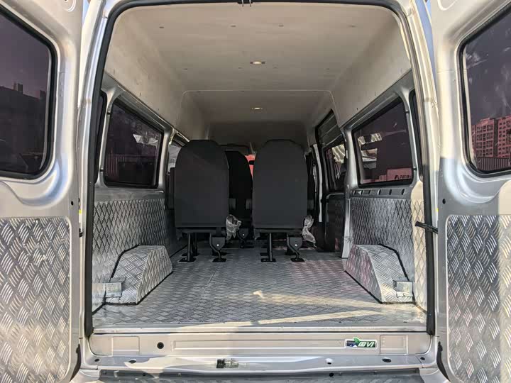 Ford Transit New 2021 2021款 2.2T手动物流车Pro长轴7座中顶国VI