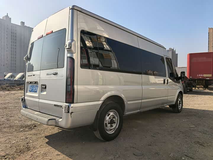 Ford Transit New 2021 2021款 2.2T手动物流车Pro长轴7座中顶国VI