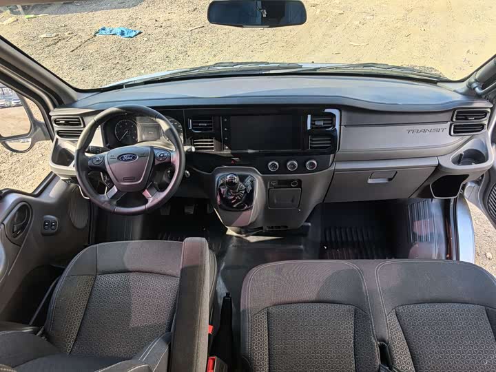 Ford Transit New 2021 2021款 2.2T手动物流车Pro长轴7座中顶国VI