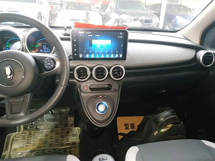 Ora Black Cat 2022 2022款 301km 萌宠版 磷酸铁锂