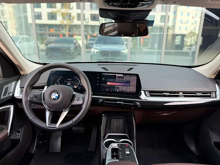 BMW X1 2025 2025款 sDrive25Li X设计套装