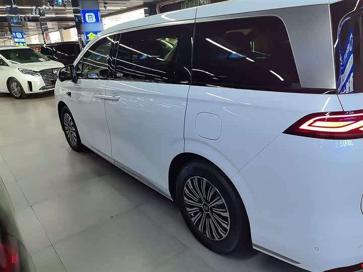 BYD Xia 2025 2025款 DM-i 1.5T 180km 超越型