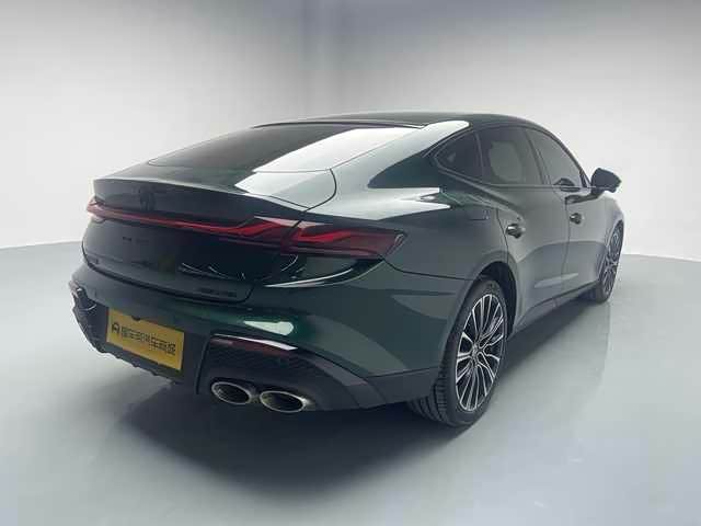 MG Motor 7 2025 2025款 2.0T 405 AT奢享版