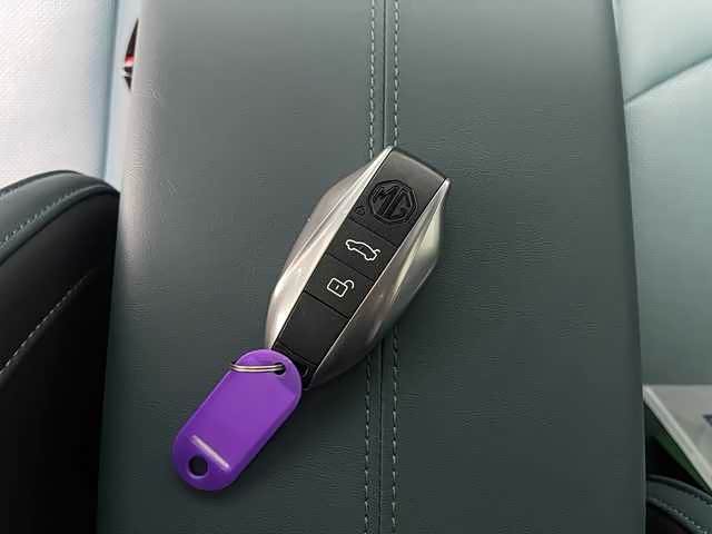 MG Motor 7 2025 2025款 2.0T 405 AT奢享版