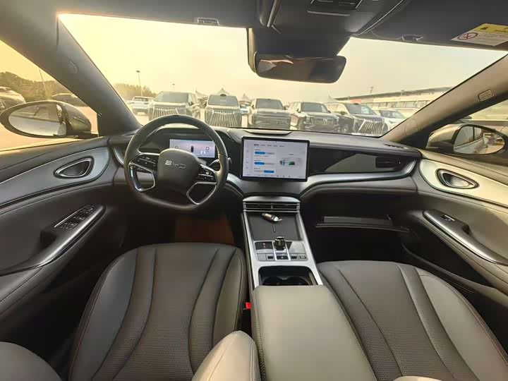 BYD Seal 07 DM-i Hybrid 2025 2025款 DM-i 1.5L 70km 精英型