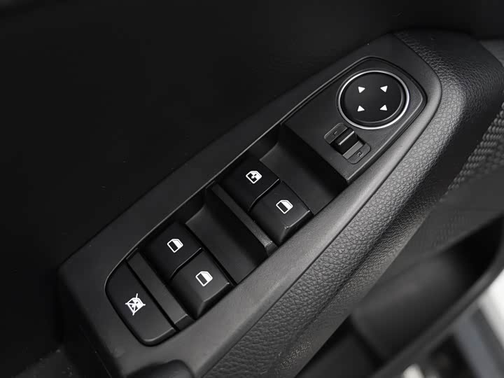 Kia KX3 2021 2021款 1.5L CVT潮流版