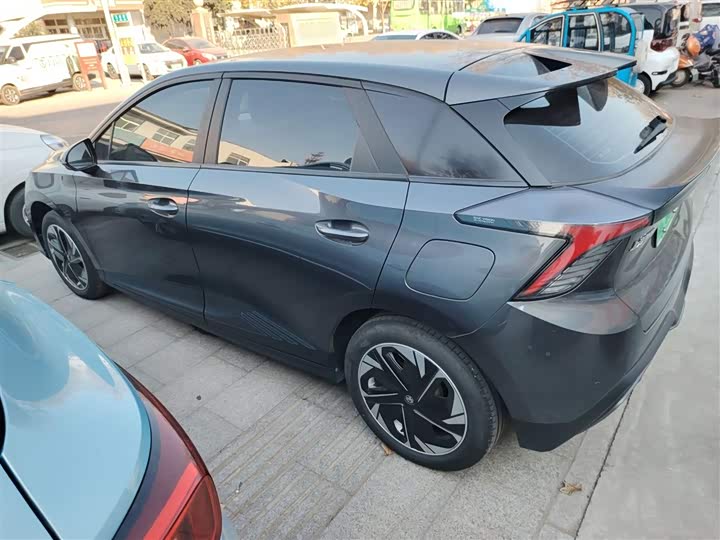 MG Motor 4 EV 2023 2023款 415km 出海冠军行政版