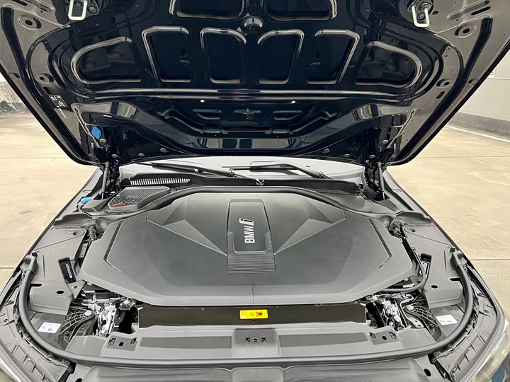 BMW i5 2025 2025款 eDrive 40L M运动套装