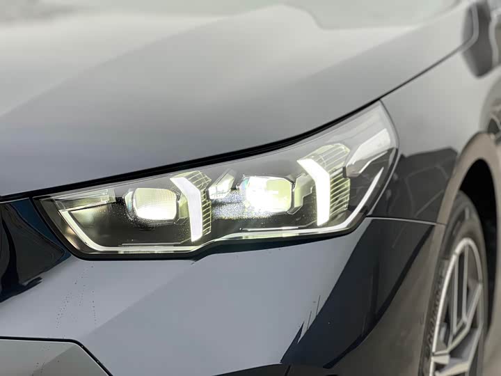 BMW i5 2025 2025款 eDrive 40L M运动套装