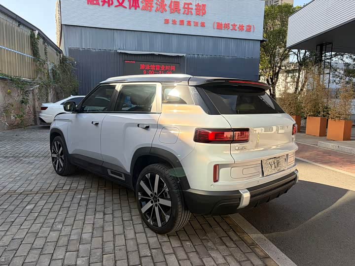 Geely Icon 2023 2023款 1.5TD 巧克力醇巧版