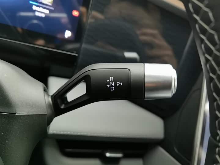 Geely Galaxy L7 2025 2025款 EM-i 115km 远航版