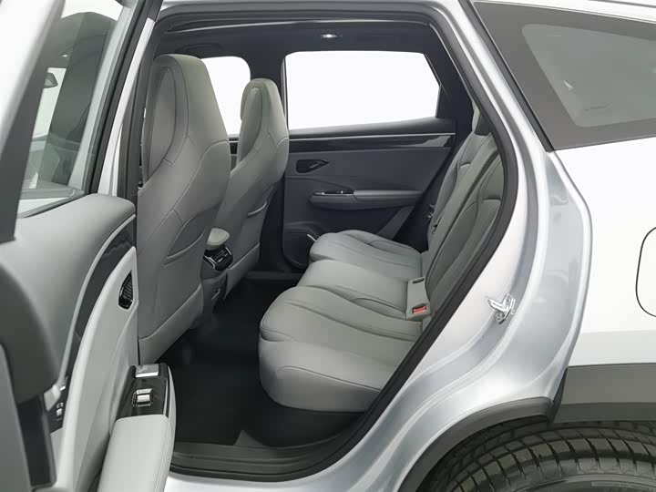 Geely Galaxy L7 2025 2025款 EM-i 115km 远航版