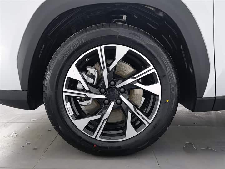 Geely Galaxy L7 2025 2025款 EM-i 115km 远航版