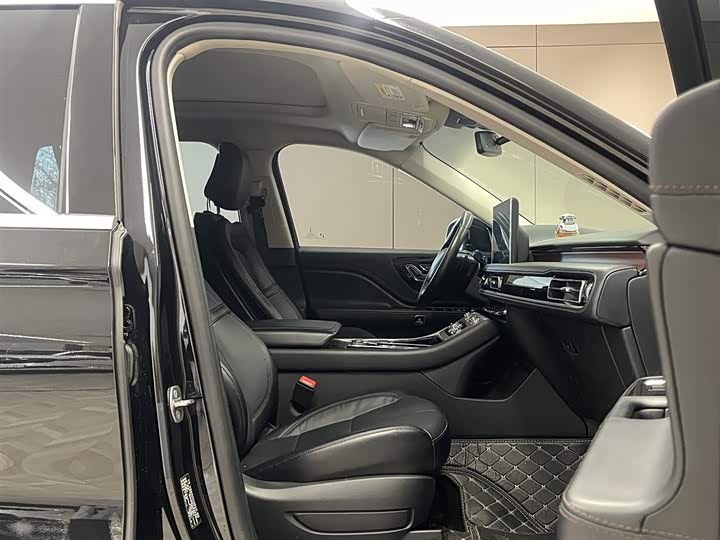 Lincoln Aviator 2023 2023款 3.0T V6 四驱尊享巡航版 六座