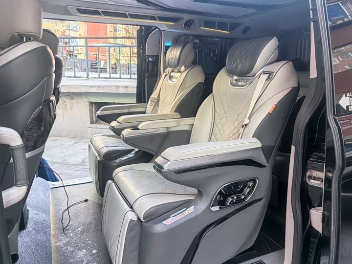 2023 Ford Tourneo