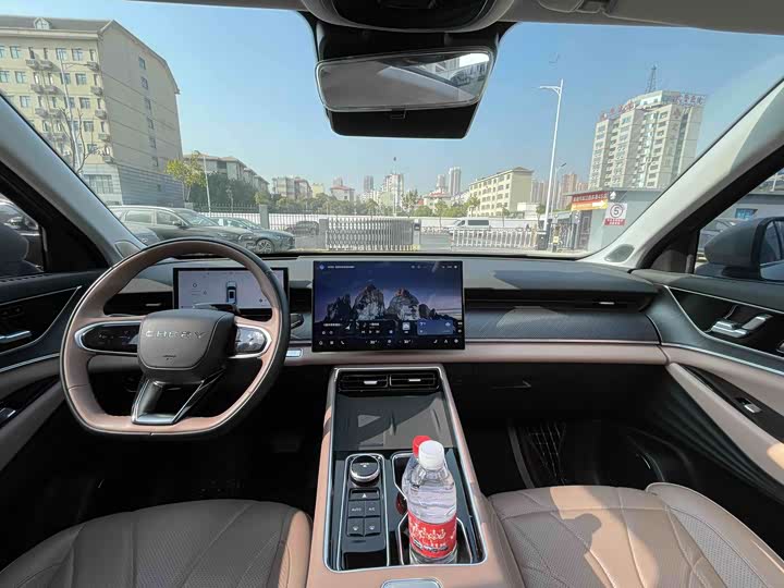 Chery Tiggo 8L 2024 2024款 2.0T 两驱尊贵版 5座