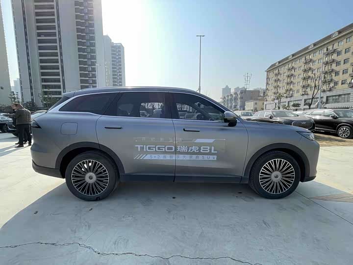 Chery Tiggo 8L 2024 2024款 2.0T 两驱尊贵版 5座