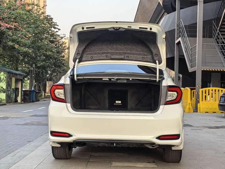 Honda Crider 2022 2022款 1.5L 锐·豪华版