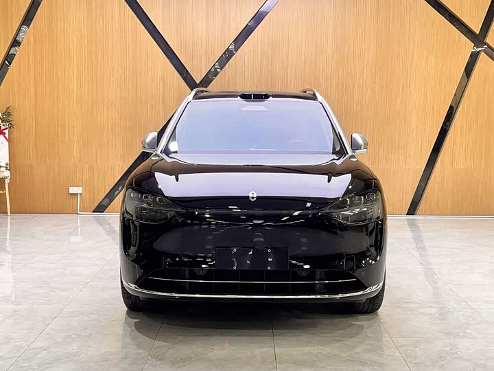 Aito M9 2025 2025款 增程 Ultra版 52kWh 6座版