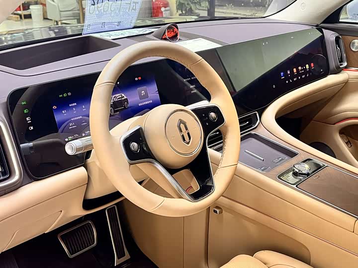 Aito M9 2025 2025款 增程 Ultra版 52kWh 6座版