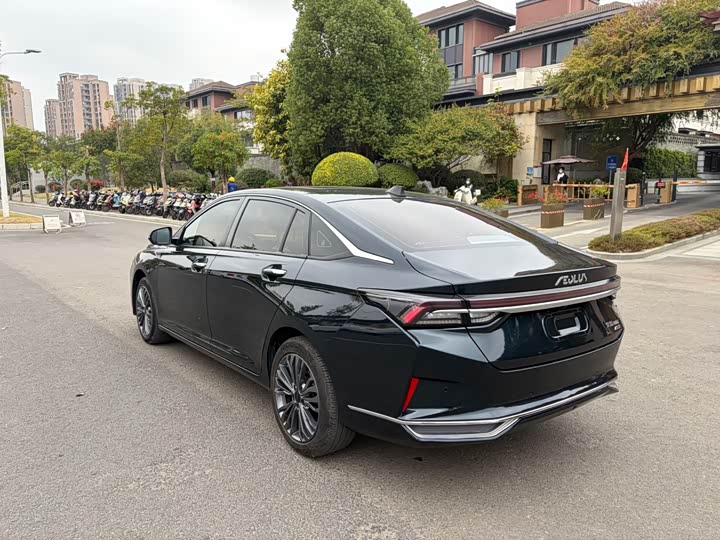 Dongfeng Aeolus Yixuan Max 2022 2022款 1.5T 超帅潮爸版