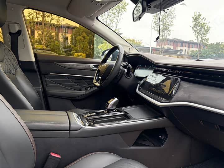 Dongfeng Aeolus Yixuan Max 2022 2022款 1.5T 超帅潮爸版