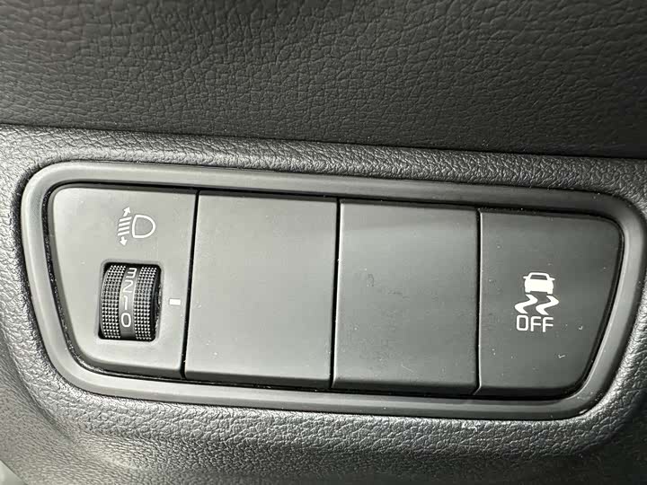 Kia K3 2021 2021款 改款 1.5L CVT时尚版