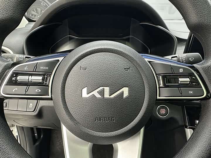 Kia K3 2021 2021款 改款 1.5L CVT时尚版