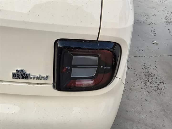 Geely Galaxy Panda Mini 2025 2025款 熊猫mini 210km 元气熊