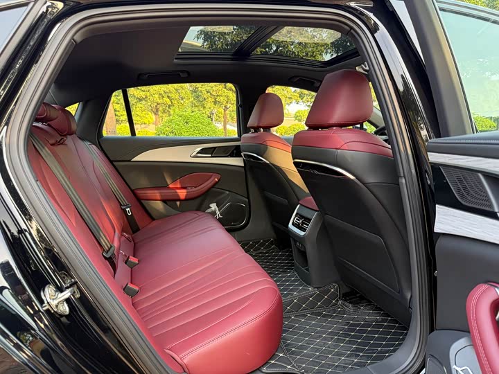 Hongqi H5 2025 2025款 1.5T DCT玄影版