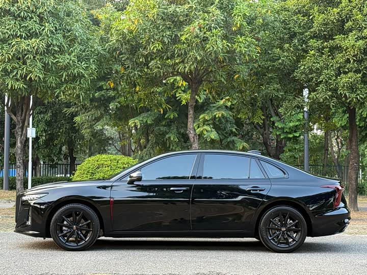 Hongqi H5 2025 2025款 1.5T DCT玄影版