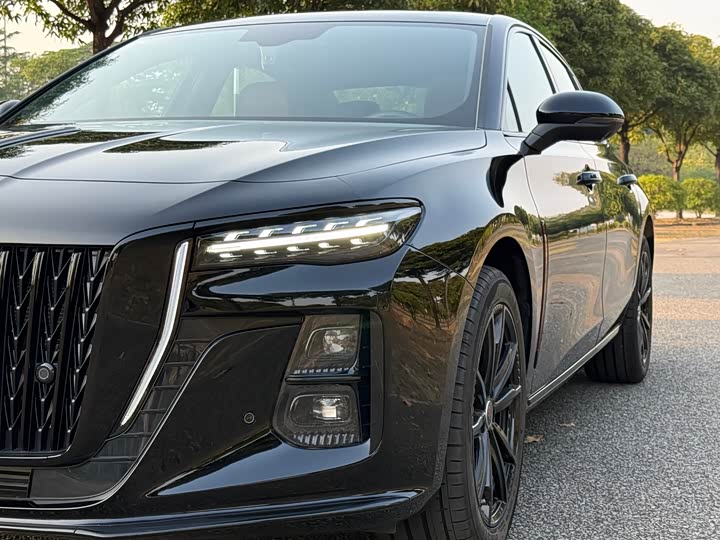 Hongqi H5 2025 2025款 1.5T DCT玄影版